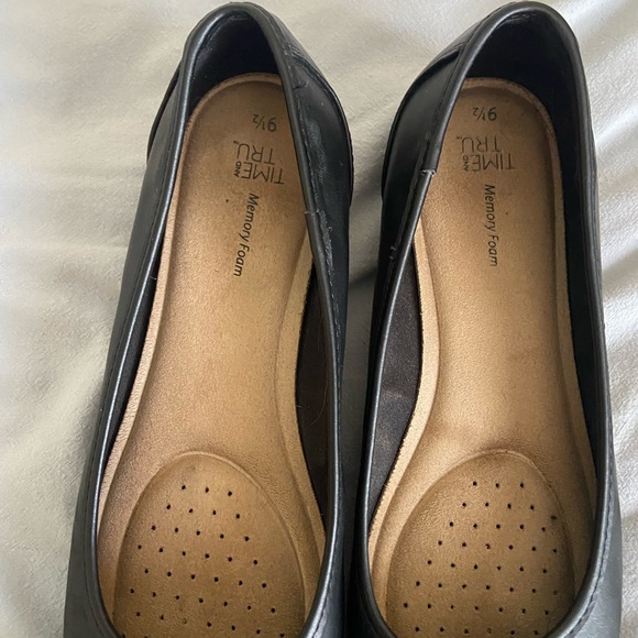 3/$20 NWOT Time and Tru Memory Foam Buckle Ballet Flats - Picture 3 of 5
